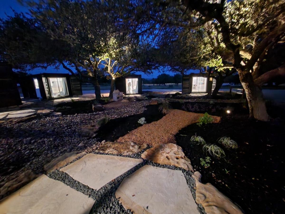 The Container Retreat @ 290 Wine Trail #1 Escape To Hye, Txヴィラ エクステリア 写真